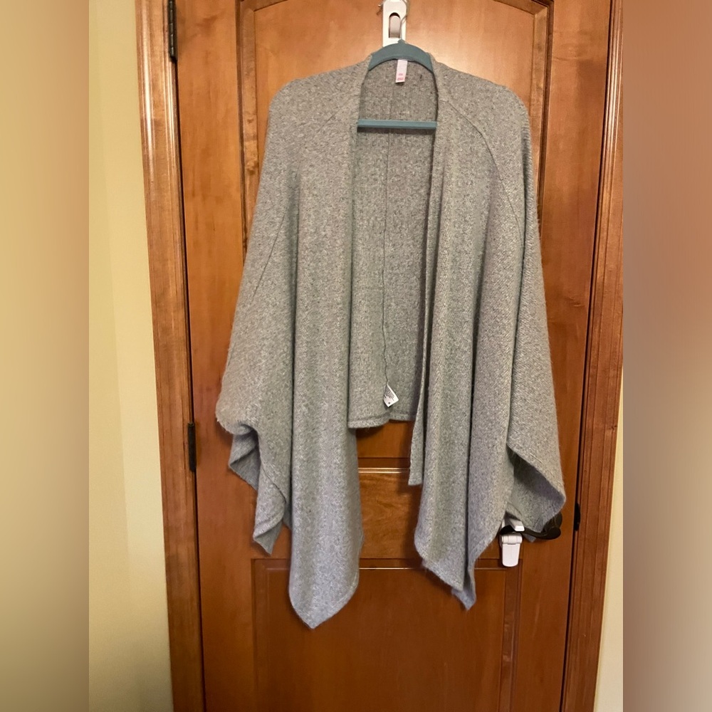 Isabel maternity grey wrap